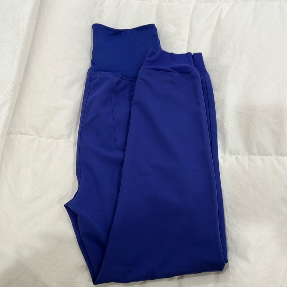Mandala VERY PERI maternity scrub joggers